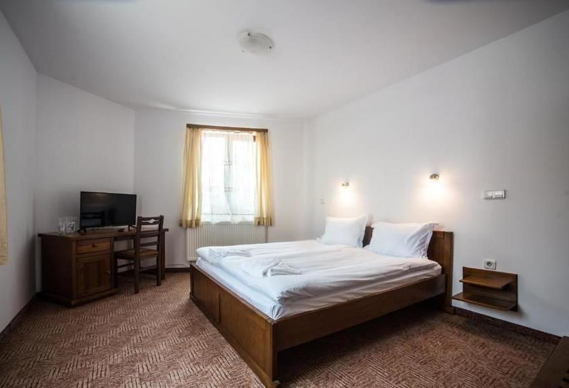 Todeva House Hotel And Tavern