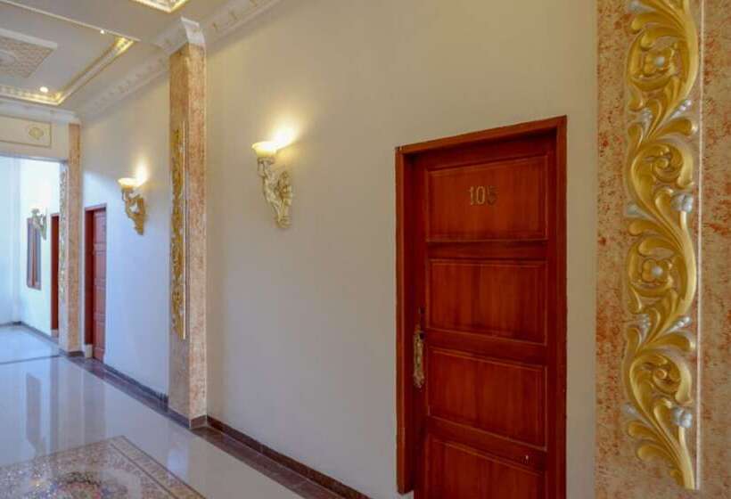 פנסיון Reddoorz @ Jalan Pattimura Palu