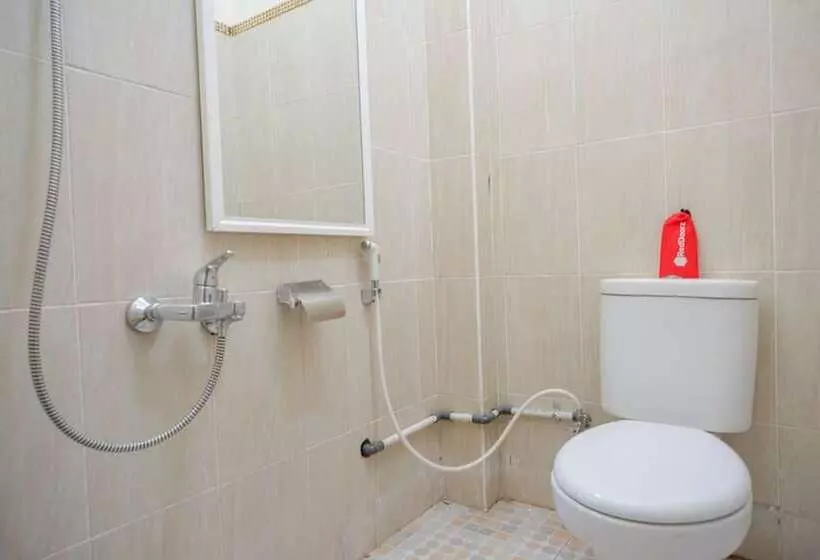 ペンション Reddoorz @ Jalan Pattimura Palu