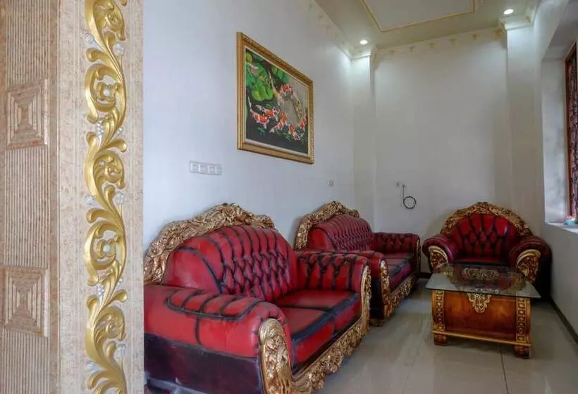 ペンション Reddoorz @ Jalan Pattimura Palu