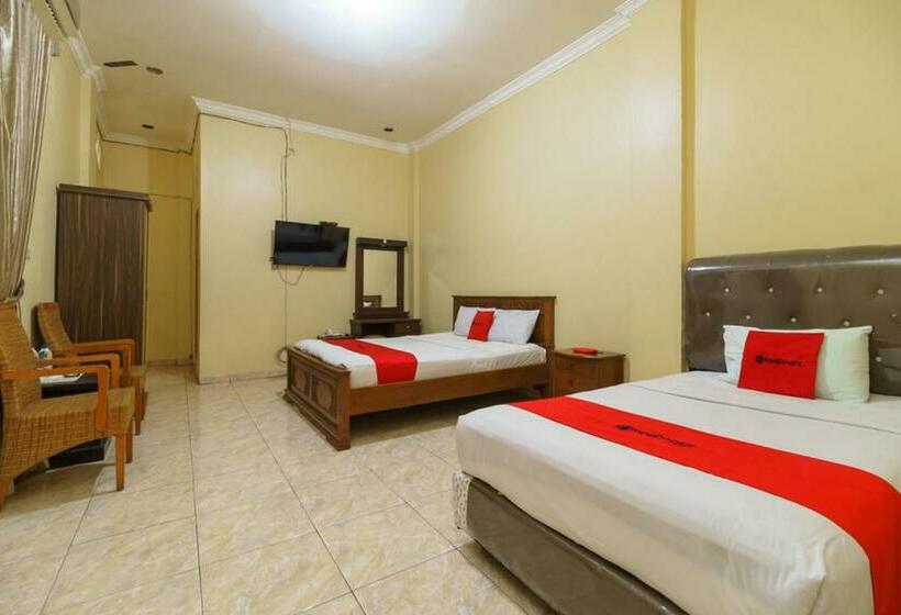 Reddoorz Plus @ Hotel Sempurna Watervang Lubuk Linggau