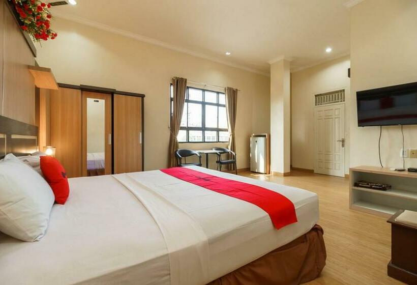 Reddoorz Plus @ Hotel Sempurna Watervang Lubuk Linggau