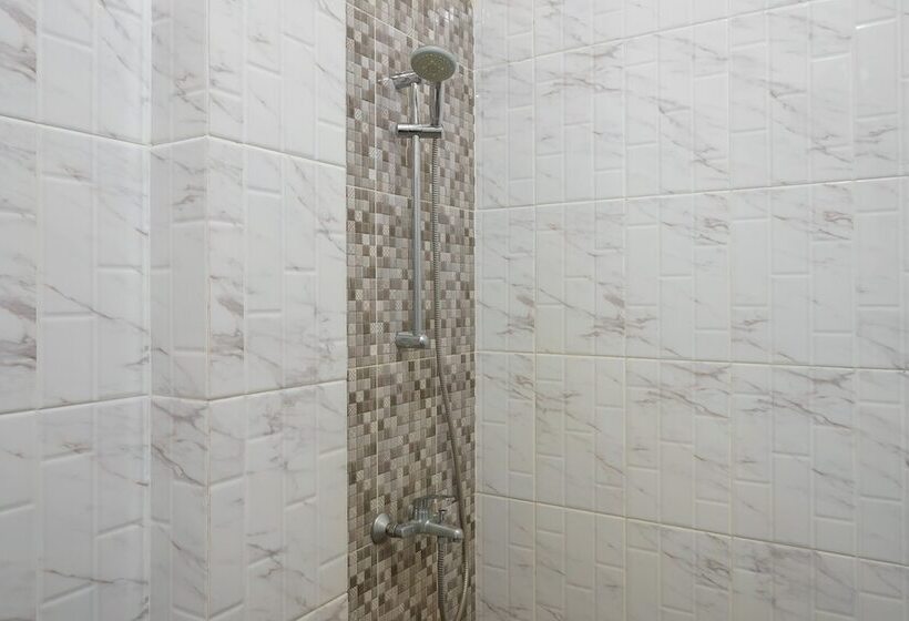 Reddoorz Plus @ Hotel Sempurna Watervang Lubuk Linggau