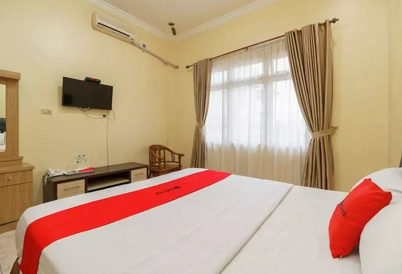 Reddoorz Plus @ Hotel Sempurna Watervang Lubuk Linggau
