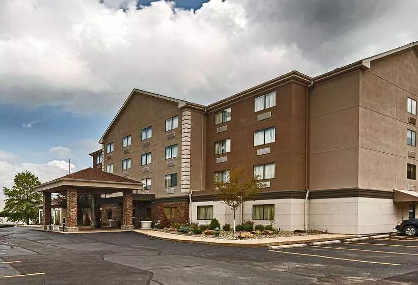 فندق Comfort Inn & Suites Copley Akron