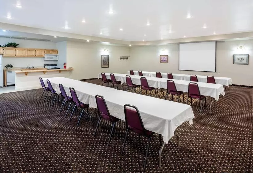 酒店 Inn At Lander, Travelodge By Wyndham