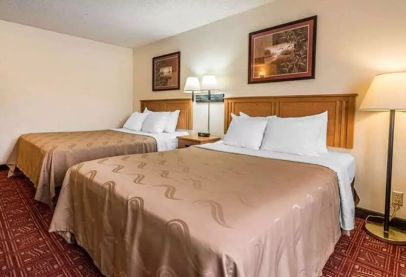 فندق Quality Inn