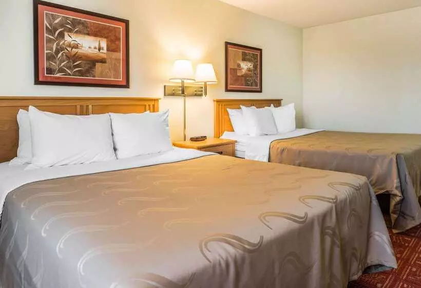 فندق Quality Inn