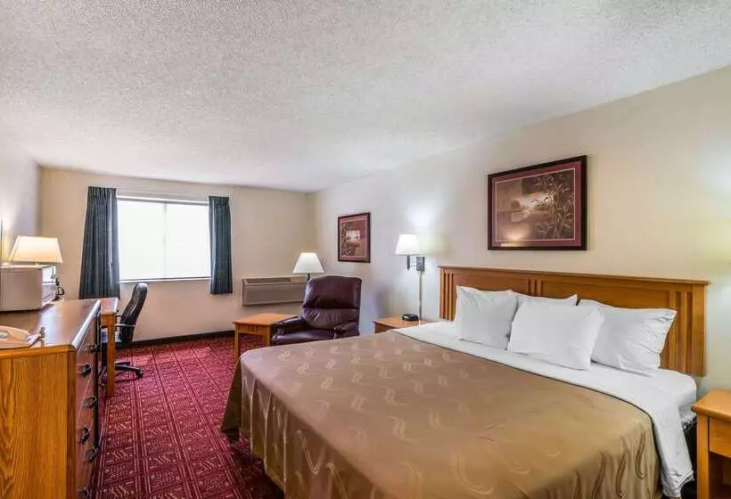 فندق Quality Inn