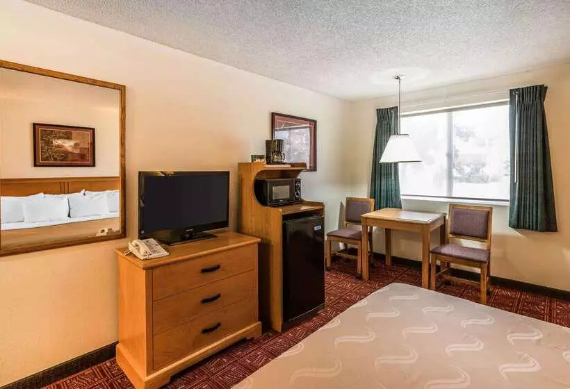 فندق Quality Inn