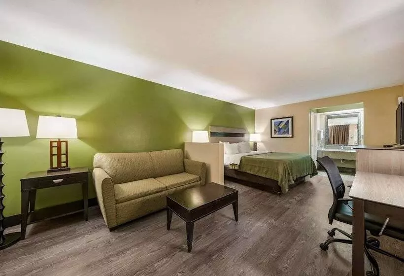 فندق Quality Inn & Suites Garland East Dallas