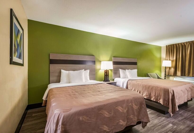 בית מלון כפרי Quality Inn & Suites Garland   East Dallas