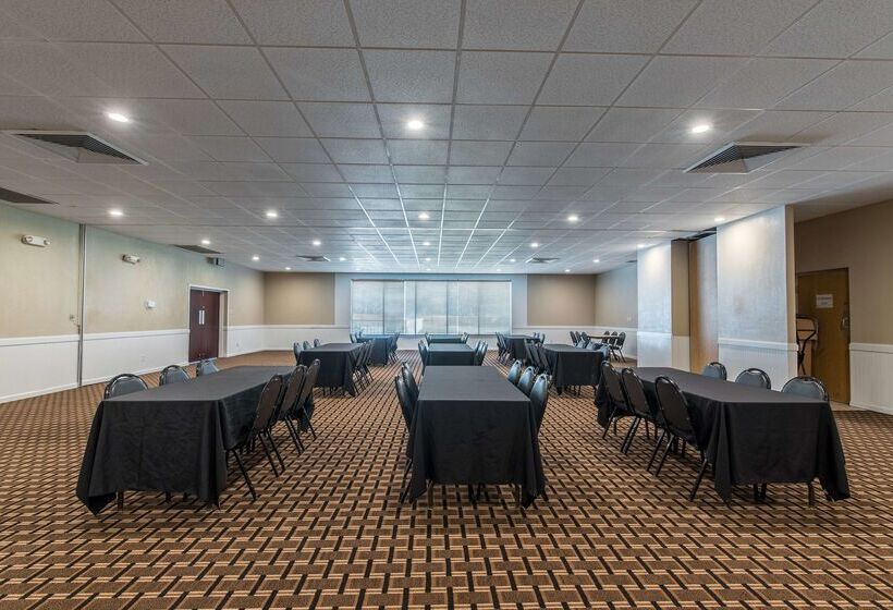 Отель Americas Best Value Inn Hamilton