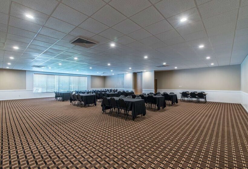 Отель Americas Best Value Inn Hamilton