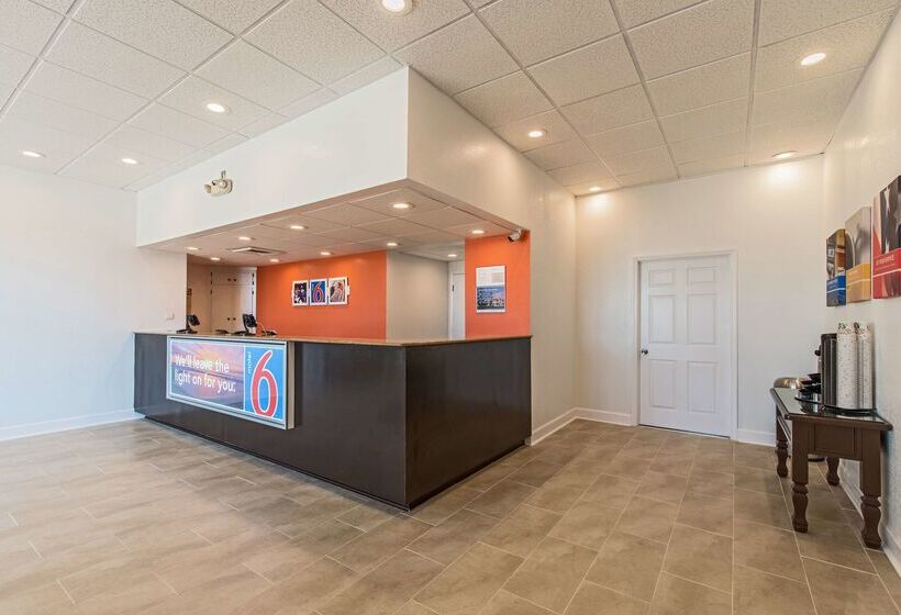 Отель Americas Best Value Inn Hamilton