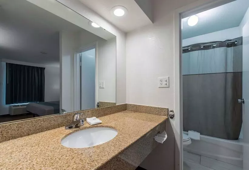 בית מלון כפרי Americas Best Value Inn Hamilton