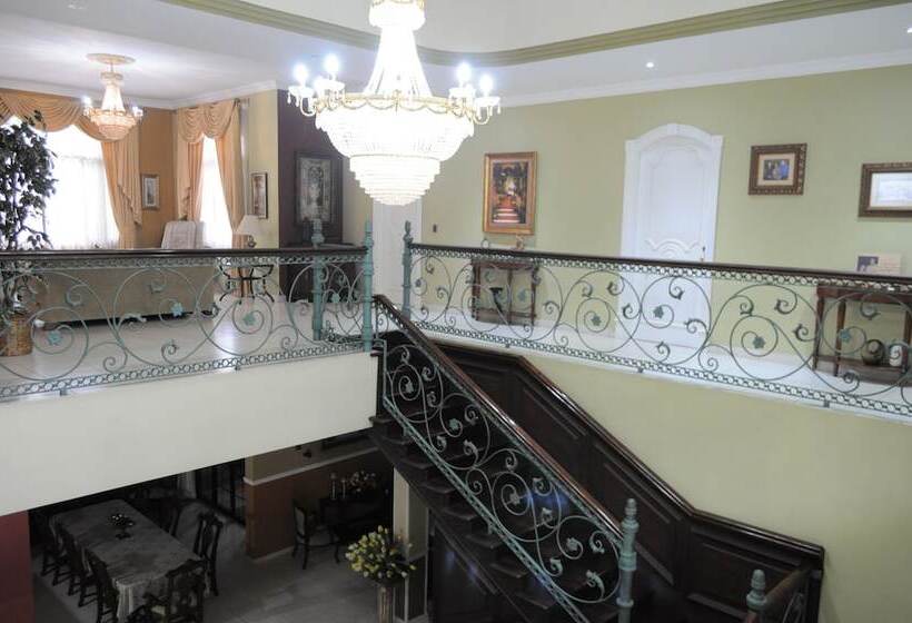 Del Real Bed & Breakfast