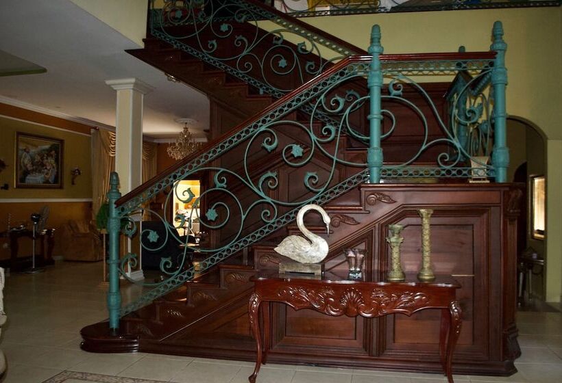 Del Real Bed & Breakfast