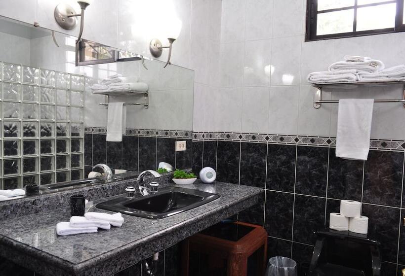 Del Real Bed & Breakfast