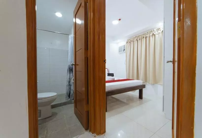 هتل Reddoorz At Dbuilders Rooms Bangkal Makati