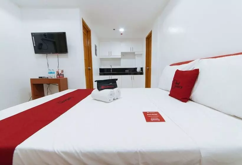 هتل Reddoorz At Dbuilders Rooms Bangkal Makati