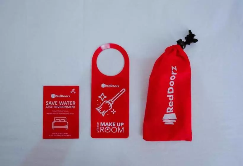 ペンション Reddoorz Syariah Near Stasiun Tegal