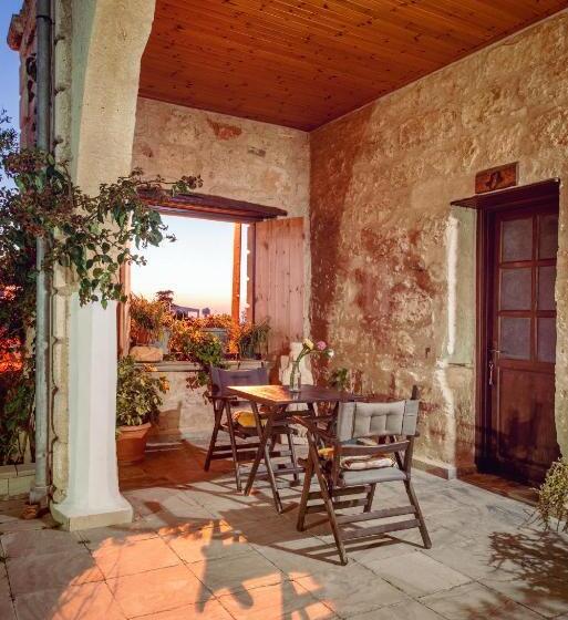 פנסיון Revaklı Ev Guest House