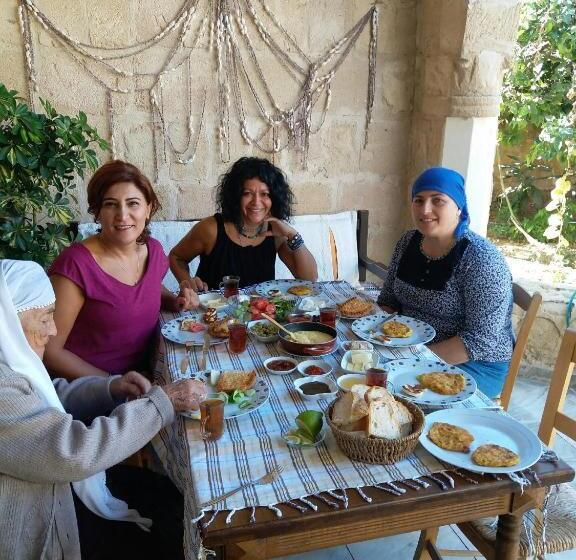 פנסיון Revaklı Ev Guest House