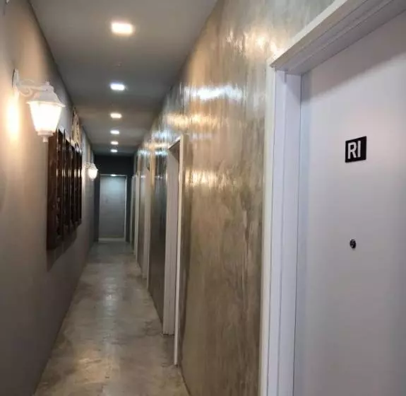 ペンション Rick Home Teluk Intan