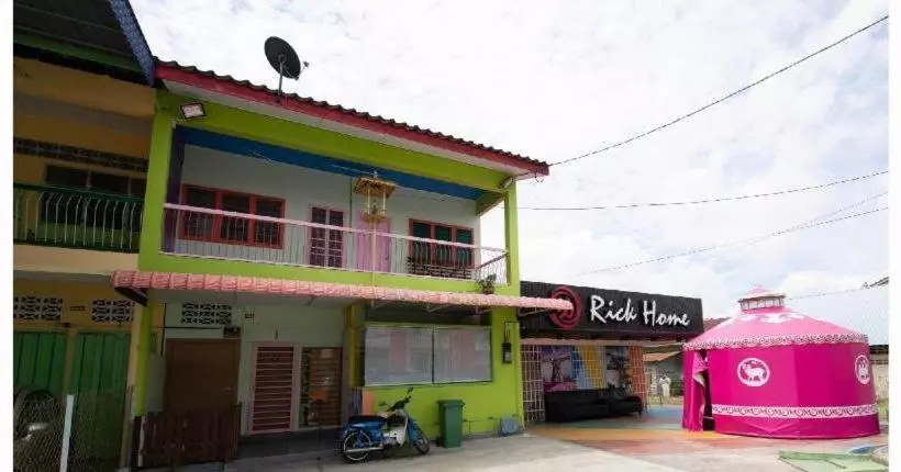 ペンション Rick Home Teluk Intan