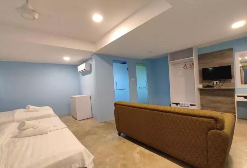 ペンション Rick Home Teluk Intan
