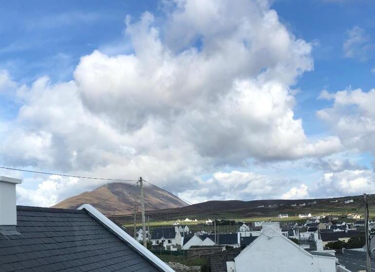 Teach Cruachan Bed And Breakfast