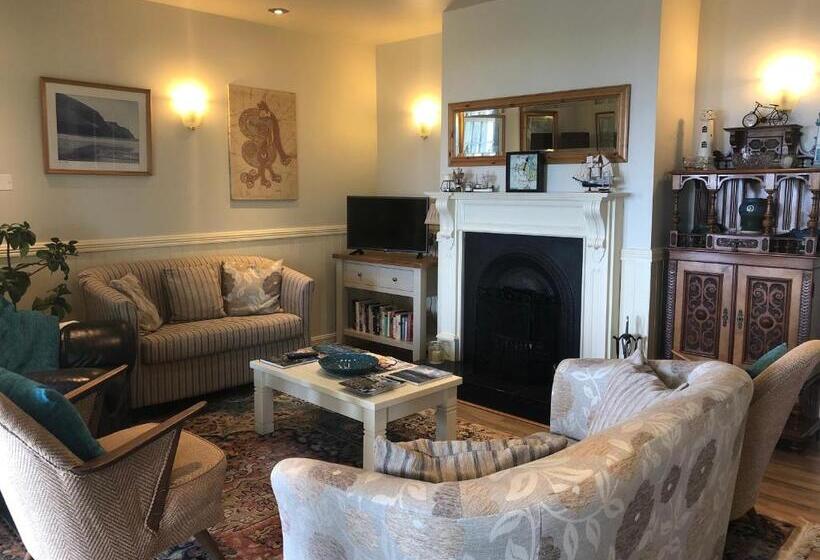 Teach Cruachan Bed And Breakfast