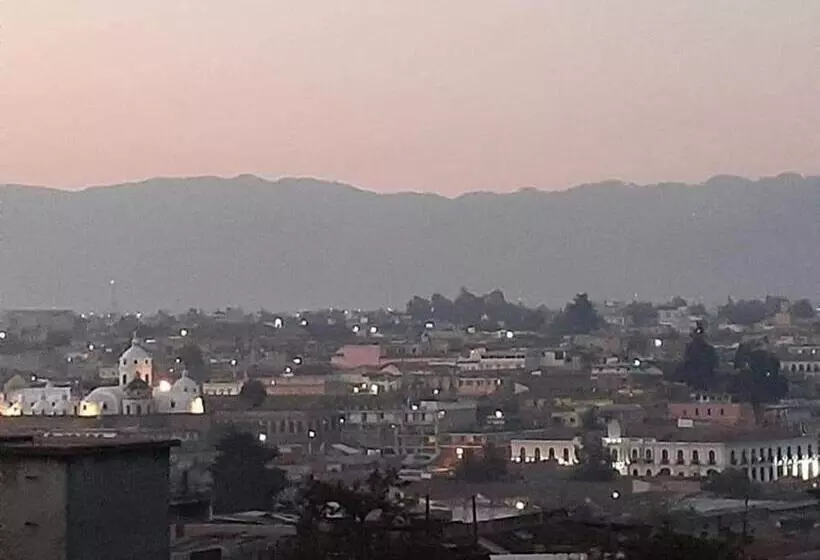 هتل Ideal, Your House In Quetzaltenango
