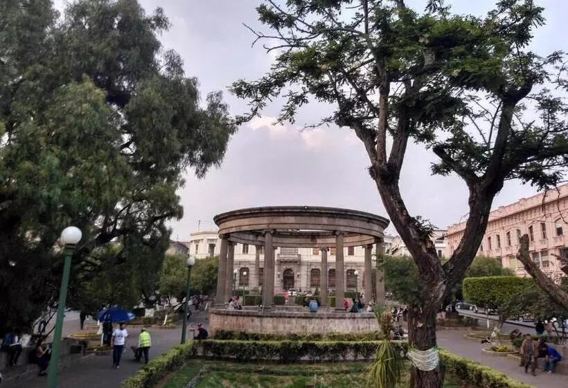 هتل Ideal, Your House In Quetzaltenango