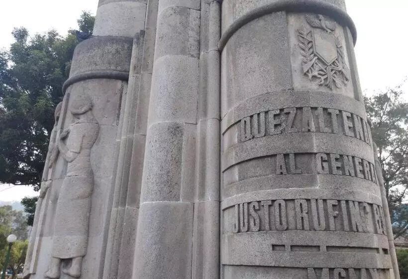 هتل Ideal, Your House In Quetzaltenango