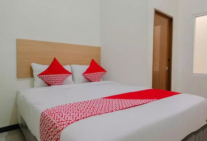 هتل Oyo 1247 Antosa Family Residence