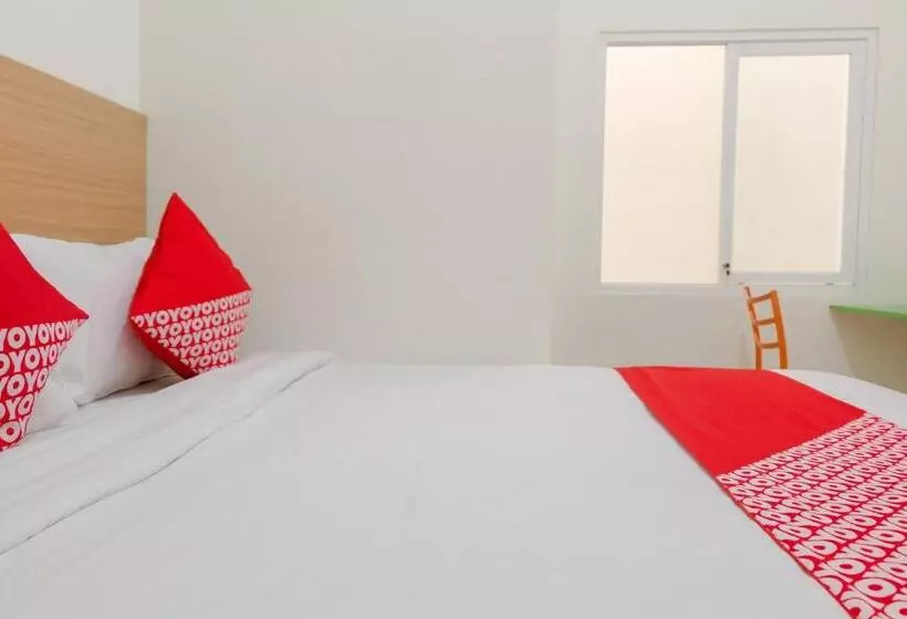 هتل Oyo 1247 Antosa Family Residence