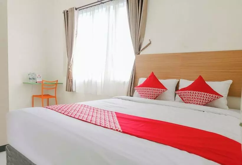 هتل Oyo 1247 Antosa Family Residence