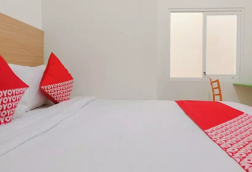 هتل Oyo 1247 Antosa Family Residence