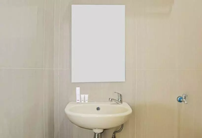 ホテル Oyo 1326 Mahakam Residence
