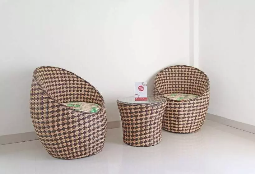 ホテル Oyo 1326 Mahakam Residence