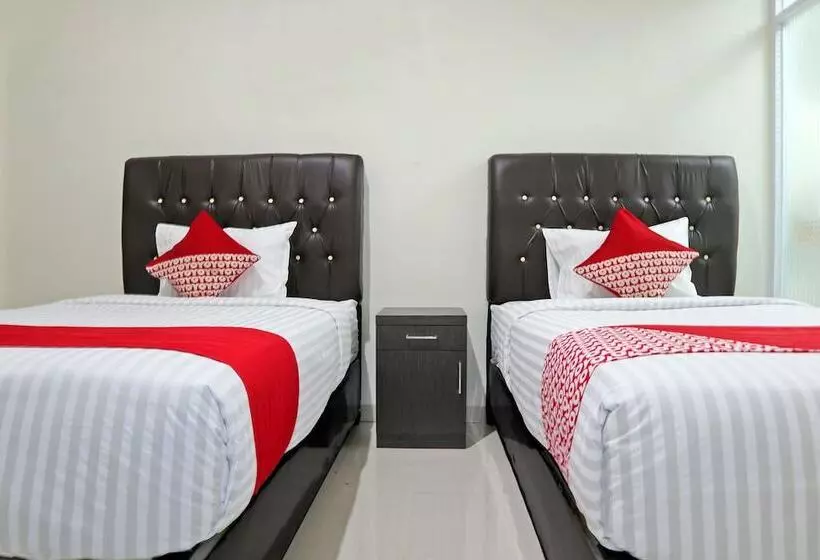 ホテル Oyo 1326 Mahakam Residence