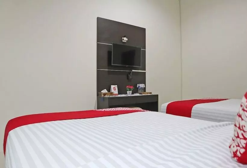 ホテル Oyo 1326 Mahakam Residence