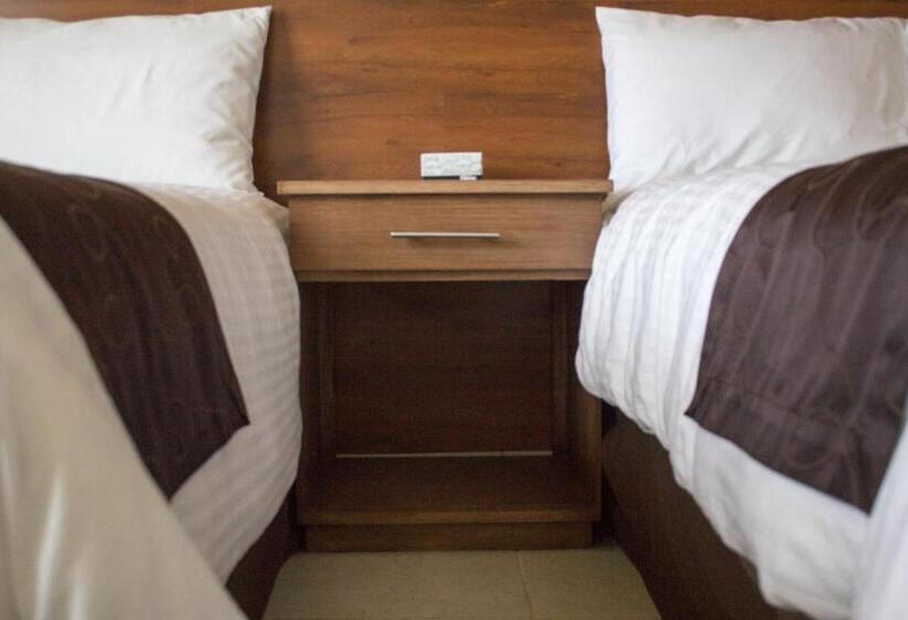 فندق Madison Suites