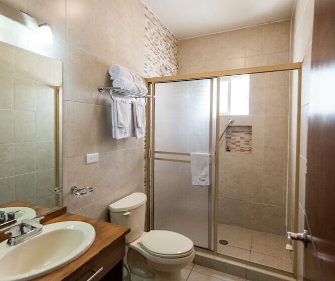 فندق Madison Suites