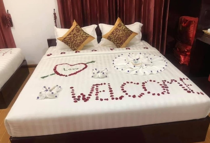 هتل True Treasure