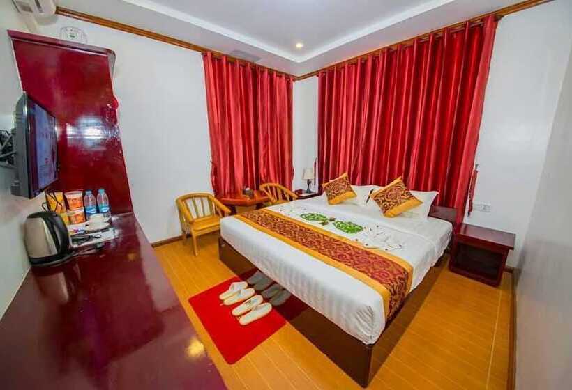 هتل True Treasure