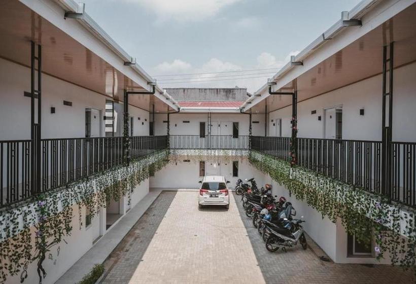 פנסיון Reddoorz Plus Syariah Near Universitas Lampung