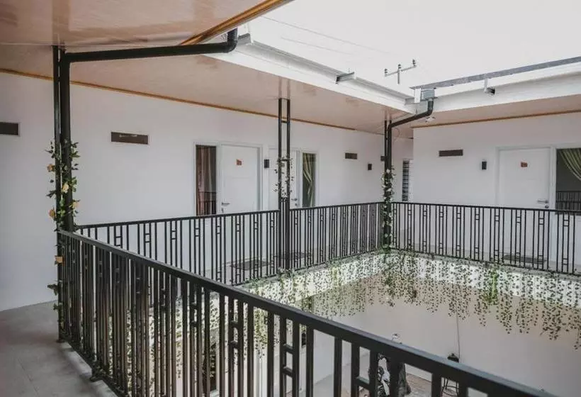 ペンション Reddoorz Plus Syariah Near Universitas Lampung